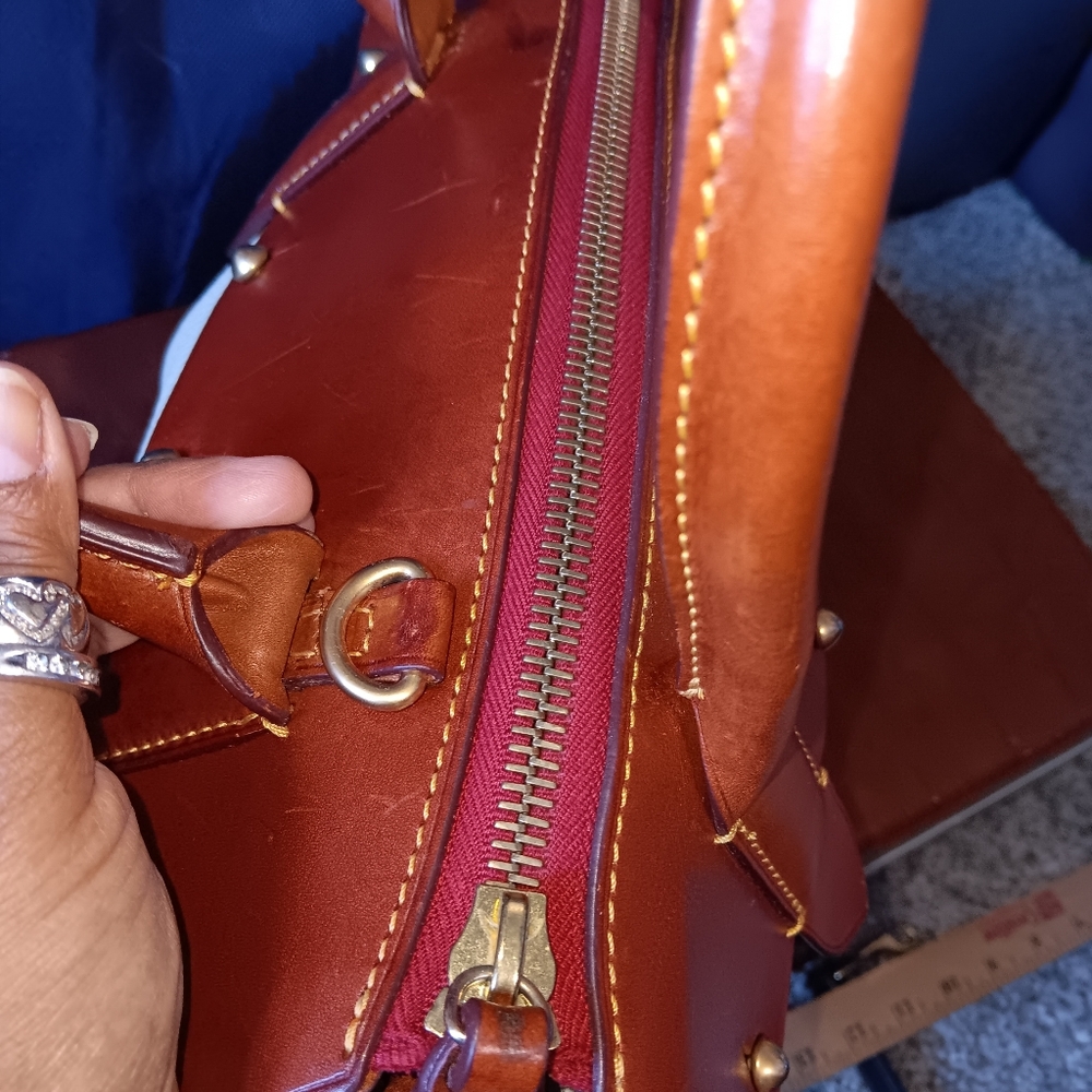 Dooney and bourke satchel - Picture 8 of 10